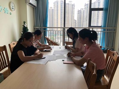 心理健康教育與咨詢中心召開新學期工作會議，全面部署學生心理支持工作